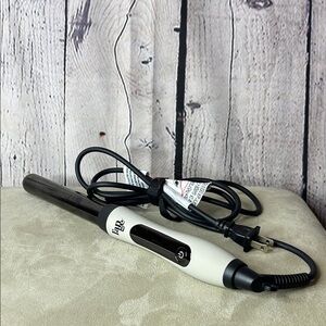 L’ange hair Le Curl titanium curling wand